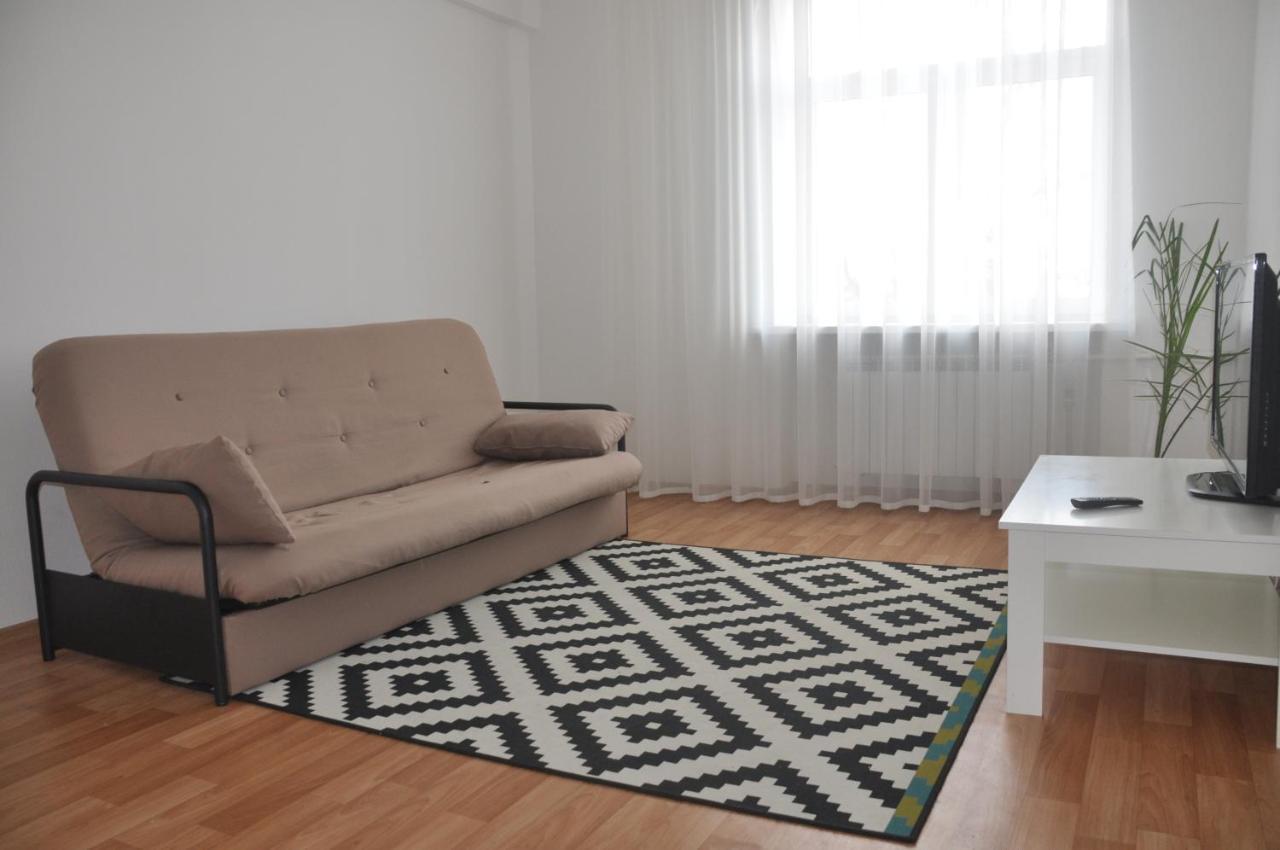 Apartments Theatre Shepkina 2 Room Суми Екстериор снимка